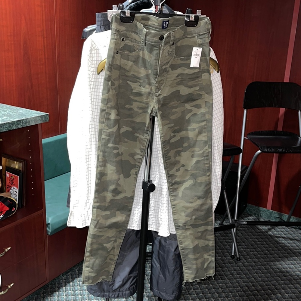Ladies pants